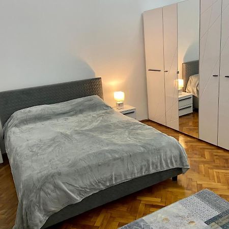 דירות אראד Apartament Super Central Cu Parcare Privata מראה חיצוני תמונה